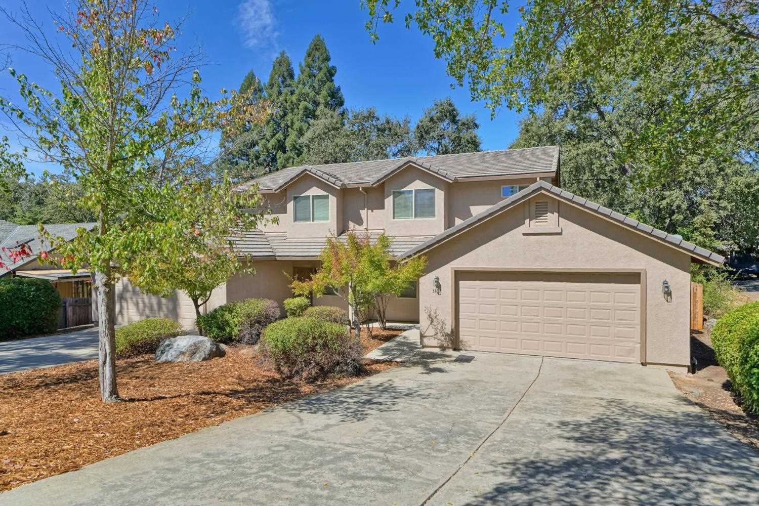Exterior view of 3155-3157 Navion Ct, Cameron Park, CA 95682-8103
